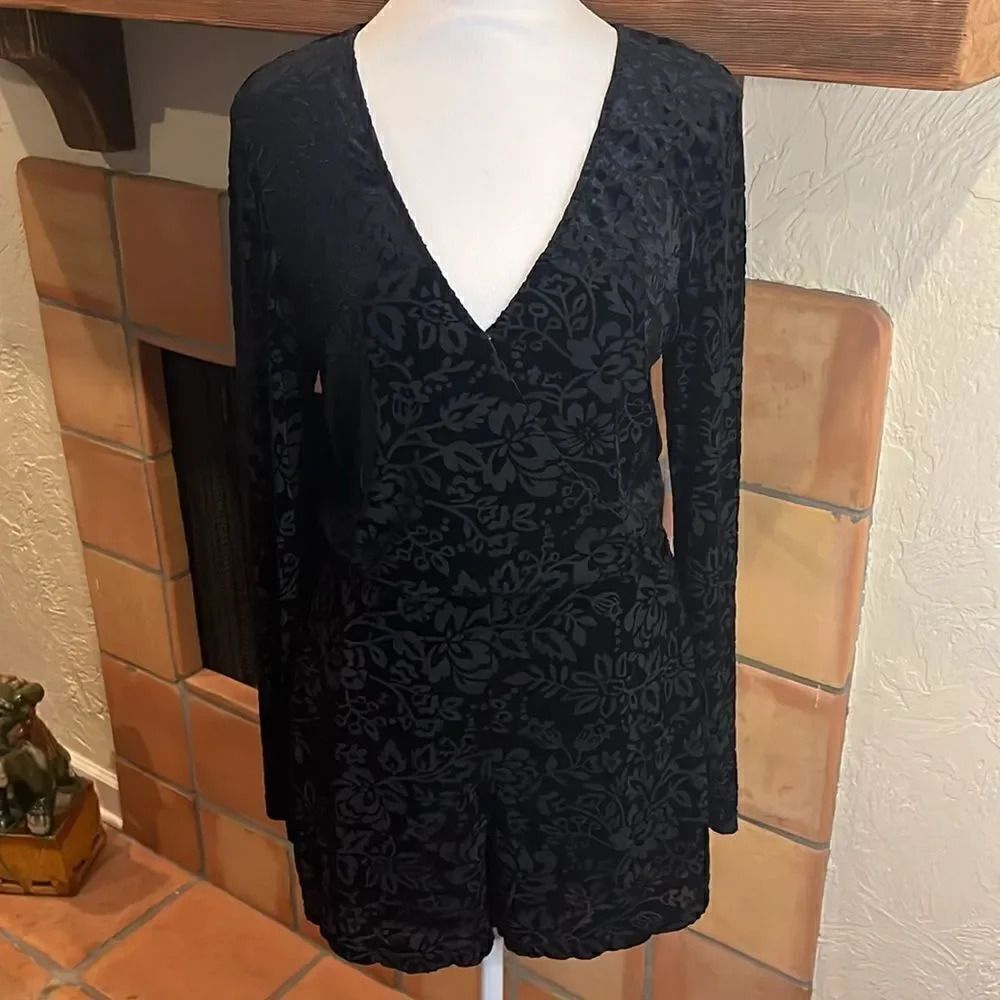 SAYLOR Black Floral VelvetMesh Burnout Long Sleeved Romper, M!
